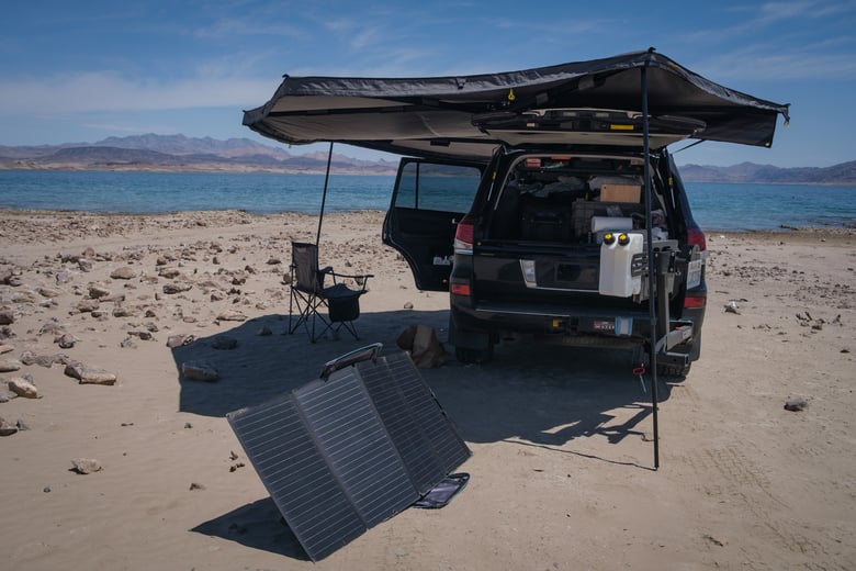 USA. W czasie podr&oacute;ży warto znaleźć czas na podładowanie baterii i kąpiel w jeziorze